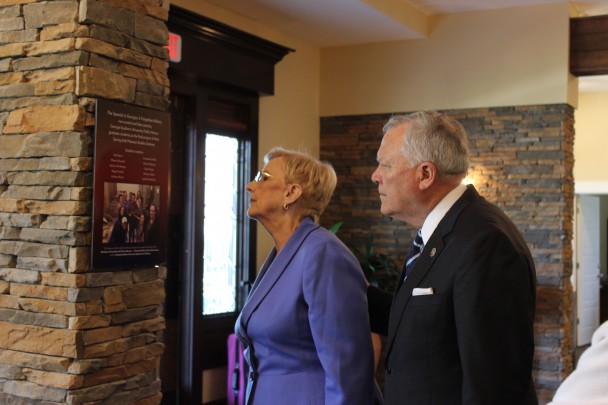 Gov&MrsDealVisitExhibit2