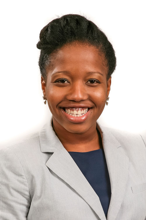 SGA President Azell Francis Receives Potts Leadership Award