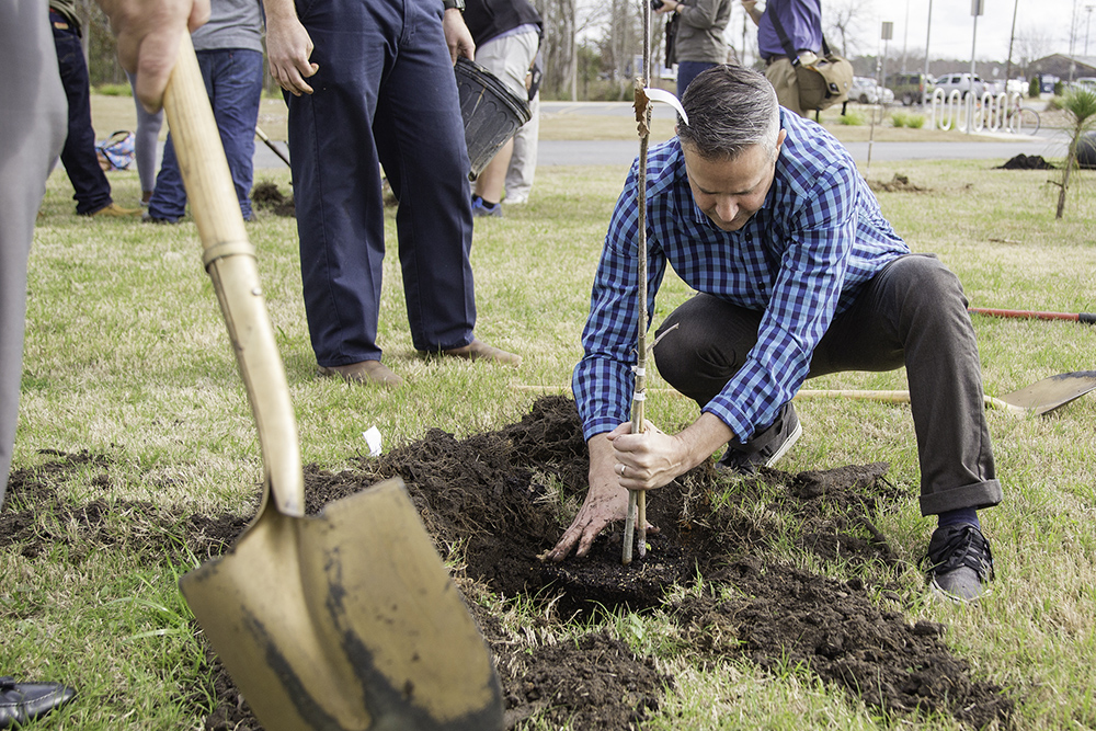 University celebrates annual Arbor Day tree planting ceremony