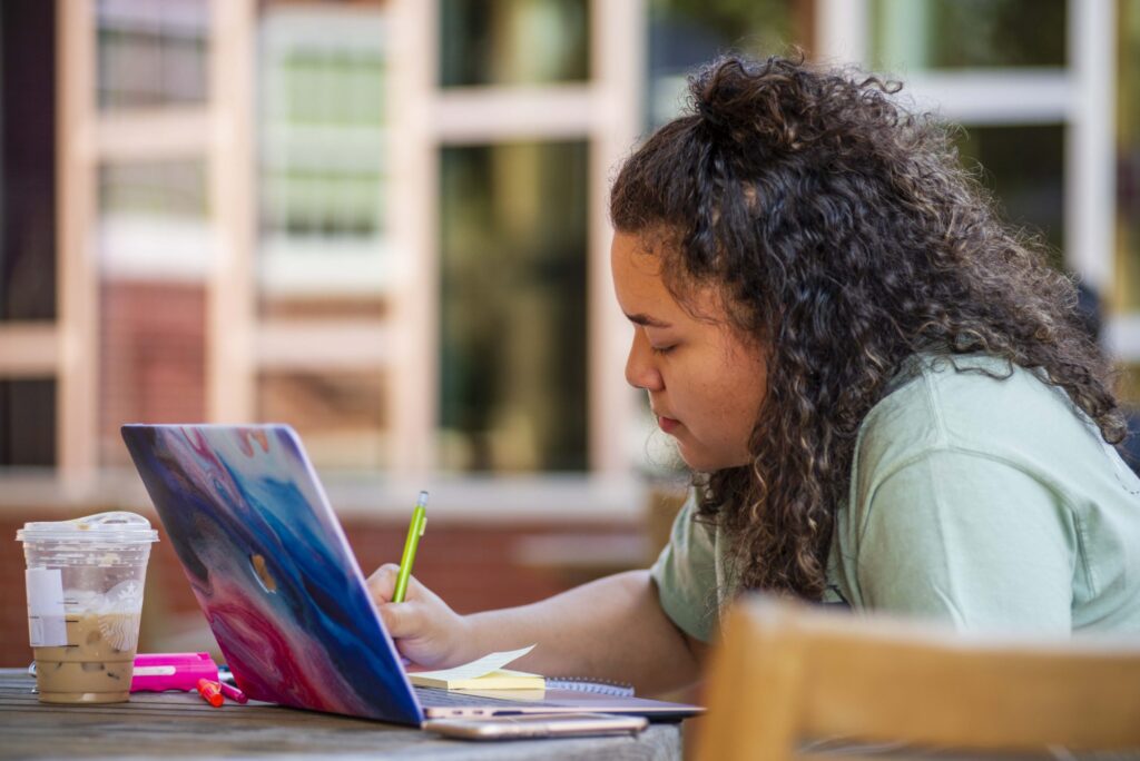 Digital program at Georgia Southern saves students more than $1.3M in textbook costs