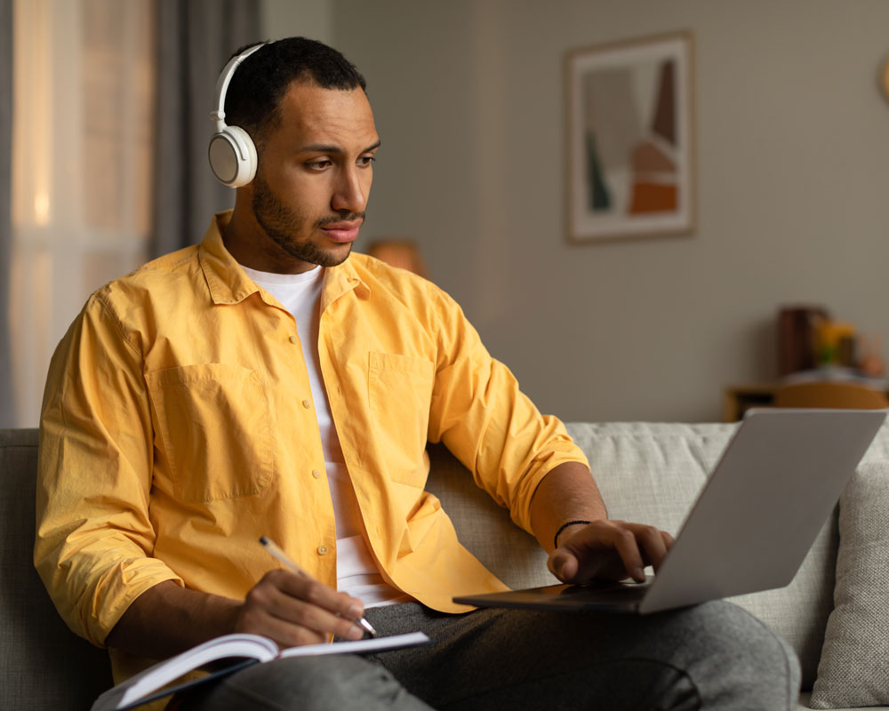 A Georgia Southern student earns a second degree through online studies and curriculum programs.