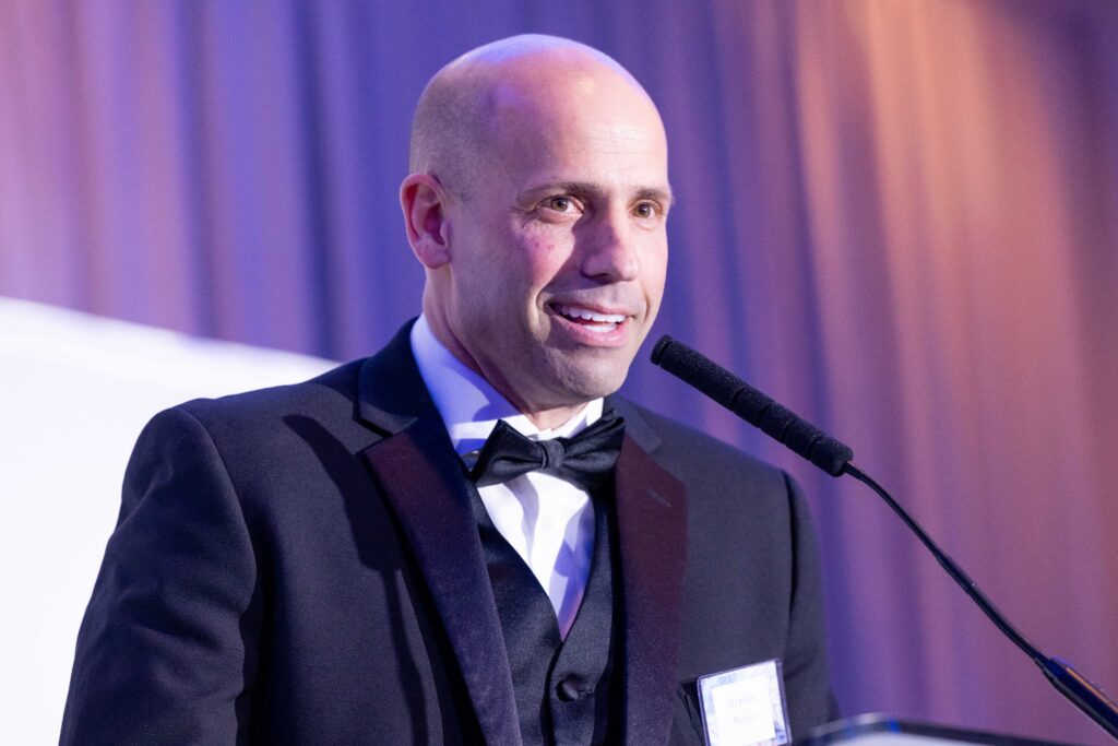 Georgia Southern University presents alumnus with 2025 Talon Award